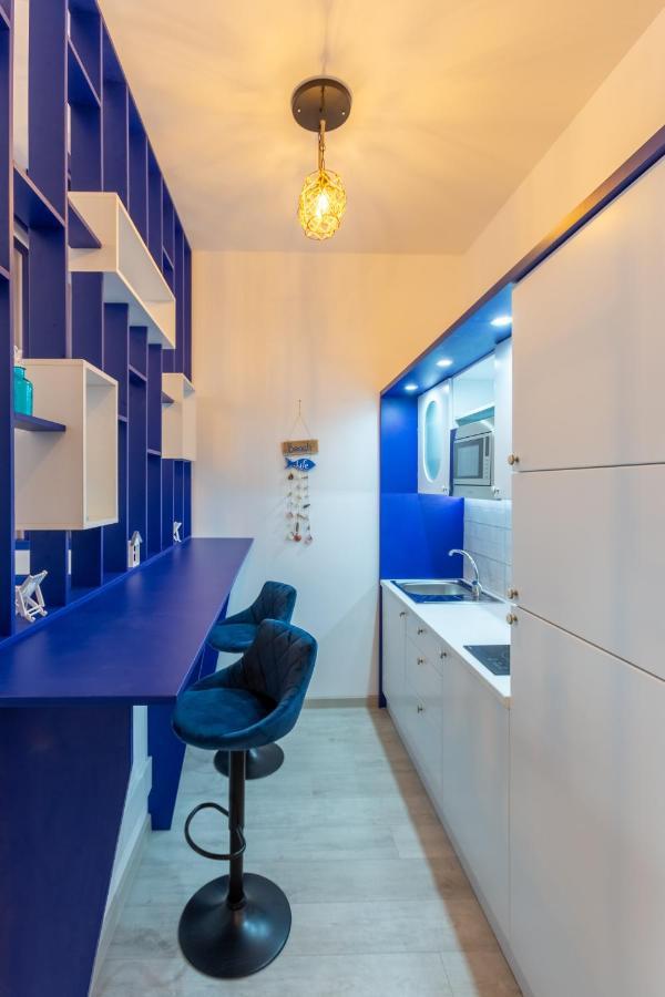 Apartment Seaman's House